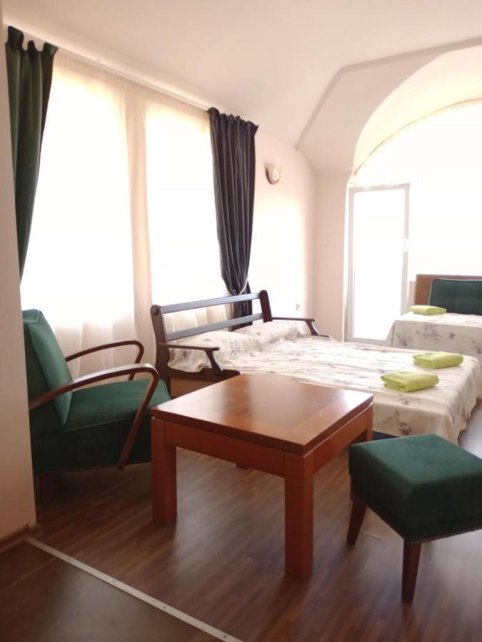 Appartamento Wild Cherry 2 Bedroom Economy-3 *